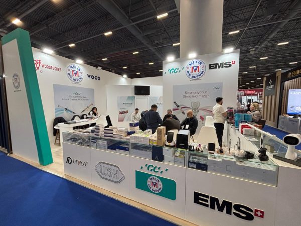 Melis — IDEX 2026 · جناح معرض · إسطنبول · صورة ملتقطة في الموقع (1/4)